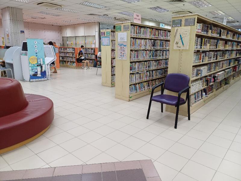 Lok Fu Public Library ( Small Library )2